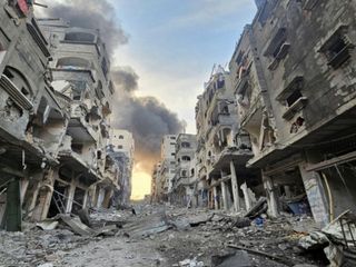 İsrail, şiddetli saldırı altında tuttuğu Gazze'nin yüzde 88'ini yıktı
