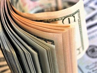 ABD'de tüketici güveni beklentileri aştı