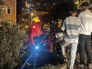 Zonguldak'ta otomobil kömürlüğe düştü, sürücü hafif yaralandı