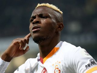 Napoli taraftarından Osimhen'e ağır sözler