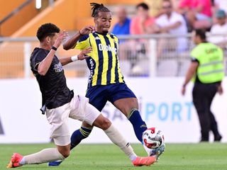 Archie Brown, ilk maçtan yüzleri güldürdü