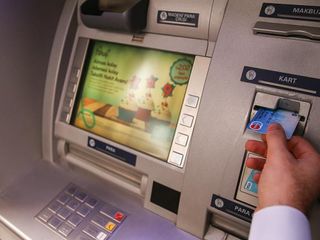 ATM'lerde yeni dönem: 6 ayda bir şifre değiştirme zorunlu oluyor