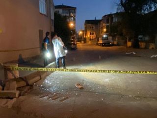 Kocaeli'de ev baskınıyla başlayan kavgada kan aktı: 2'si ağır 8 yaralı