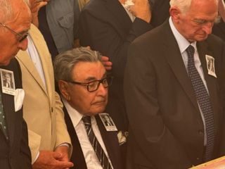 Aydın Doğan, Altan Öymen'in cenaze namazında ayakta duramadı