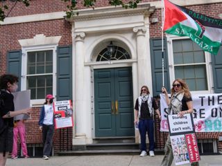 BM Genel Sekreteri'nin konutu önünde Gazze protestosu