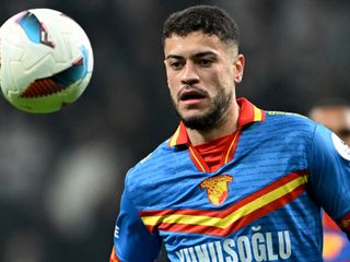 RB Leipzig, Romulo ile sözlü anlaştı