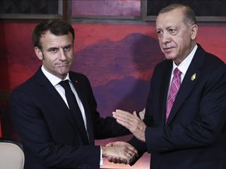 Cumhurbaşkanı Erdoğan ile Gazze'deki durumu görüşen Macron'dan Türkçe paylaşım