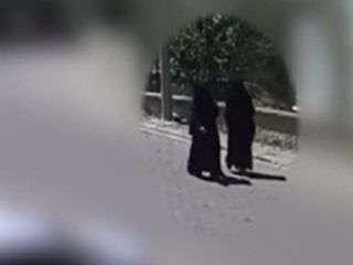 Bingöl'de dilencilik bahanesiyle girdikleri evlerden 1 milyon liralık ziynet çaldılar
