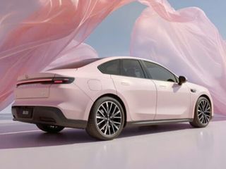 Elektrikli sedan Leapmotor B01 Çin'de satışa çıktı: İşte fiyatı