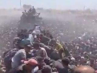 Gazze'de yemek dağıtımında üzen görüntüler