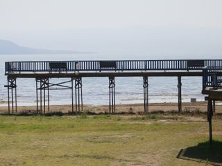 Bursa'da bir dönem deniz otobüsünün yanaştığı iskele, karada kaldı