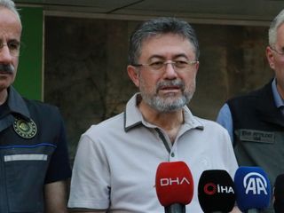 Tarım ve Orman Bakanı Yumaklı yangınlarla ilgili son durumu açıkladı