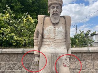 Kayseri'de Mimar Sinan'ın heykeli tahrip edildi