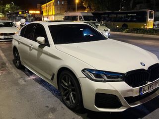 İstanbul'da silahlı şahıs husumetlisini kovalayarak ateş etti