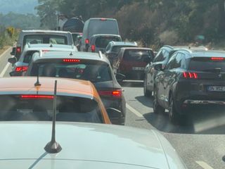 Tatilciler yaz için Muğla'yı seçti: İki ilçenin girişinde yoğunluk oluştu
