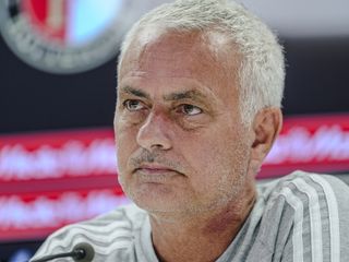 Mourinho: Feyenoord karşısında zor bir sınav bizi bekliyor