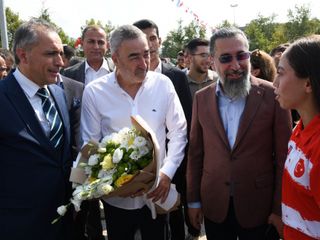 Osmaniye'de Gençlik Merkezi, Samet Aybaba nostaljisiyle açıldı