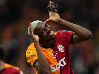 Galatasaray'da Victor Osimhen parasını çıkarmaya başladı