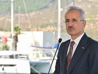 Abdulkadir Uraloğlu: Türk limanlarından konteyner yüklemesinde temmuzda rekor kırıldı