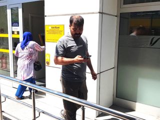 Karabük'te kendisini arayan 'sahte polise' inandı: Bin 500 dolarından oldu
