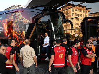 Galatasaray, Gaziantep'e geldi