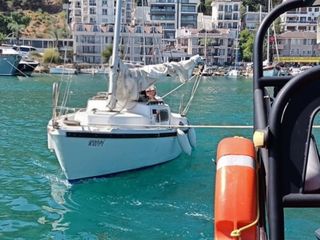 Muğla'da sürüklenen teknedeki 2 kişi kurtarıldı