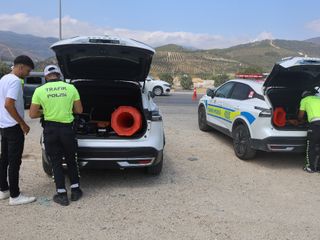 Hatay'da kırmızı ışıkta durmadı, polisin 'drone'una yakalandı: Allah devletimizden razı olsun