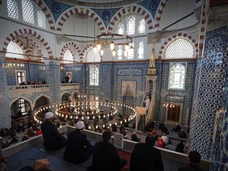 Diyanet'in bu haftaki hutbesi tatilcilere