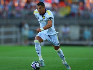40 yaşındaki Cristiano Ronaldo hat-trick yaptı