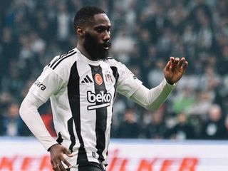 Arthur Masuaku, yeniden Premier Lig'e dönmeye hazırlanıyor