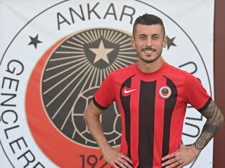 Metehan Mimaroğlu'ndan "arma" vurgusu