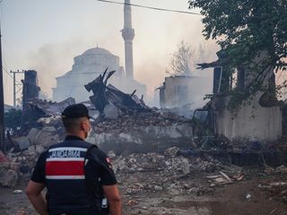 Çanakkale'deki orman yangınına ilişkin 4 kişi gözaltına alındı