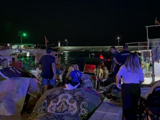 Balıkesir'de 75 yaşındaki adam girdiği denizde kayboldu: 3 kilometre açıkta bulundu