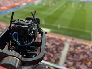 Futbolseverlere büyük jest: O takımın maçları YouTube'da canlı yayınlanacak!