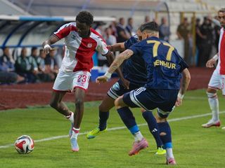 Erzurumspor konuk ettiği Sivasspor'u net skorla geçti