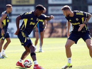 Fenerbahçe'de Feyenoord maçının hazırlıkları sürdü