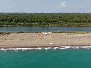Antalya Kumköy Sahili'nde kaçak iskele ve plaj tepki çekti