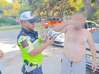 Antalya'da alkolün etkisini su içerek düşürmeye çalıştı: 0.91 promil alkollü çıktı
