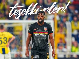 Duckens Nazon, İran takımı İstiklal'in yolunu tuttu
