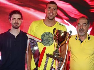 Yüzmede kupa Galatasaray'dan alındı, Fenerbahçe'ye verildi!