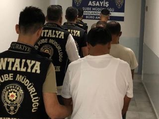 Antalya'da 1 milyon liralık vurgun: Kendini devlet görevlisi olarak tanıtan şüpheliler hakkında karar