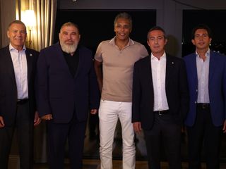 Fenerbahçe, Feyenoord heyetini yemekte konuk etti