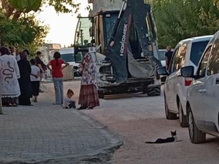 Adıyaman'da kepçe, 5 yaşındaki çocuğu ezdi