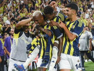 Feyenoord'u eleyen Fenerbahçe kasayı doldurdu