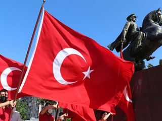 30 Ağustos resmi tatil mi? 30 Ağustos 2025 hangi güne denk geliyor?
