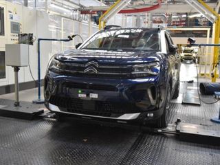 Otomotiv devinden radikal karar: Dizel motor seçeneği ortadan kalkıyor!
