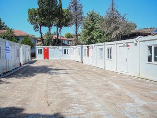 Balıkesir'de depremzede vatandaşlar için konteynerler kuruluyor