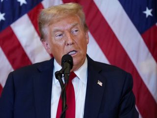 Donald Trump, Putin görüşmesiyle ilgili medyayı hedef aldı