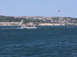 İstanbul’da kuvvetli rüzgar etkisini sürdürüyor