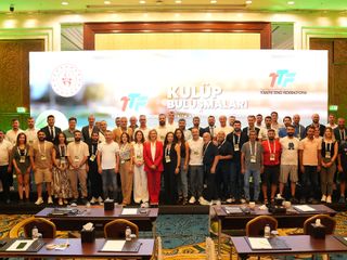 Türkiye Tenis Federasyonu yetkilileri, 160 kulüp temsilcisiyle bir araya geldi